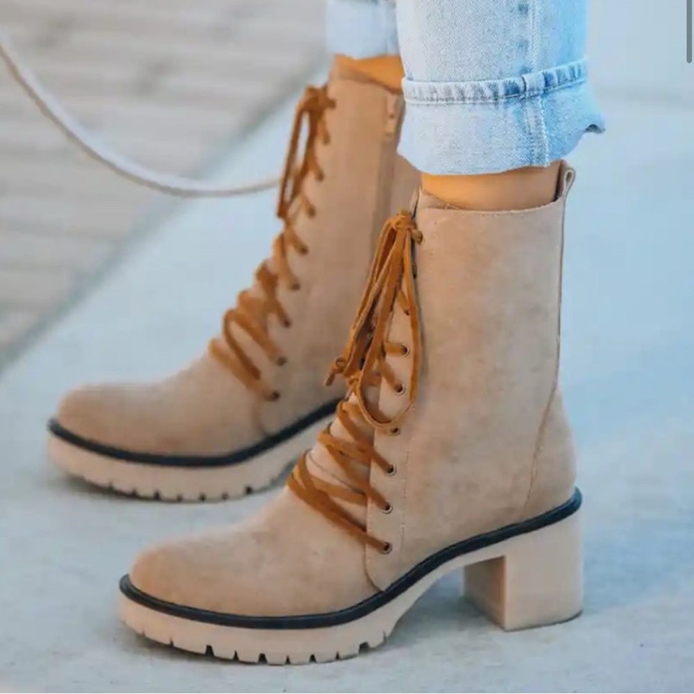 Women's Tan Lace-Up Ankle Boots